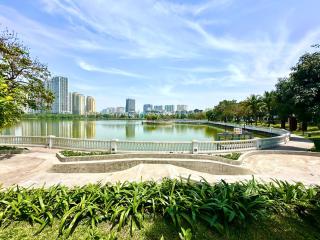 Top Floor, Quiet, Comfort Apartment, Next Marriott Hotel And Grand Plaza - 9