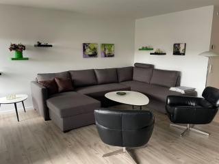 Apartment Allyson - 450m from the sea by Interhome - 6