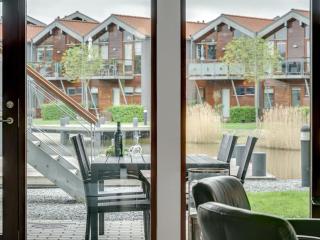 Apartment Allyson - 450m from the sea by Interhome - 5