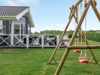 Holiday Home Gustava - 700m from the sea by Interhome - 3