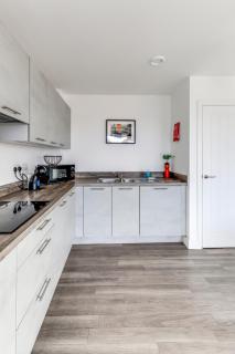 The Opulent Property Project ChelmsfordCityCentre 2Bed2Bath FreeParking Balcony - 4