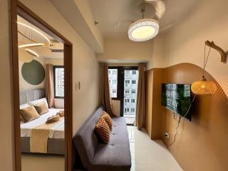 Shore 3 Residences RM 1432 Pool View by Prime Stay MOA - 0