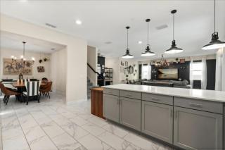 6 Bedrooms 6 Bathrooms Storey Lake 2875 Sc - 4