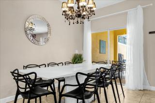 4 Bedrooms 3 Bathrooms Paradise Palms 2951 Bp - 5