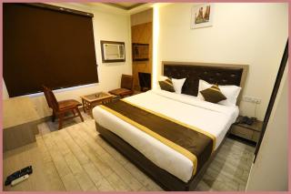 Bhanumati Road Nilayam Palace Resort - Fully Air Hotel - 0