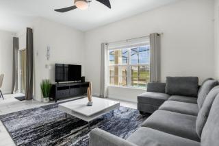 4 Bedrooms 3 Bathrooms Storey Lake 3135 Pp - 9