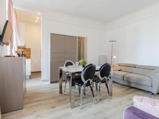 Apartment L'hôtel de Paris by Interhome - 3