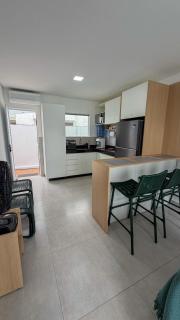 casa com suite e banheiro social - 5