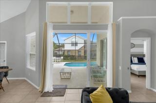 5 Bedrooms 35 Bathrooms Windsor Palms 8017 Kp - 8