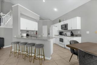 5 Bedrooms 35 Bathrooms Windsor Palms 8017 Kp - Orlando - 3