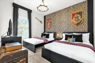 4 Bedrooms 3 Bathrooms Lucaya Village 25-108 - 2