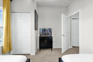 4 Bd 3 Ba Lucaya Village 25-108 - 7