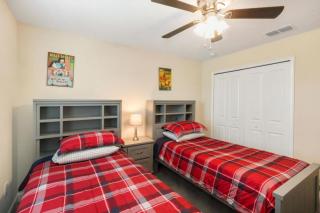 4 Bedrooms 3 Bathrooms Storey Lake 4853 Rc - 2