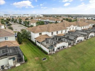 5 Bedrooms 4 Bathrooms Storey Lake 3101 PP - 8