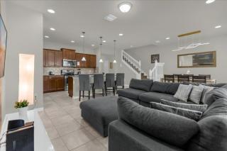 5 Bedrooms 4 Bathrooms Windsor At Westside 8936 Al - 6