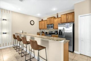 4 Bedrooms 3 Bathrooms Paradise Palms 8925 Bp - 1