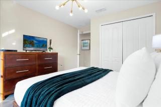 4 Bedrooms 3 Bathrooms Paradise Palms 8974 Mp - 3