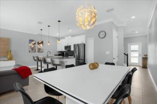 4 Bedrooms 3 Bathrooms Storey Lake 2617 Rt - 3