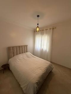 Appartement lumineux proche Grotte d Hercule Aéroport et Stade Achakar - 1