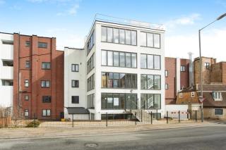 Pancinos Guest House - 1