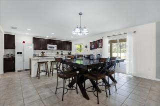 6 Bedrooms 45 Bathrooms Crystal Cove 957 Eg - 4