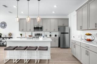 3 Bedrooms 25 Bathrooms Festival 1880Sad - Davenport - 1