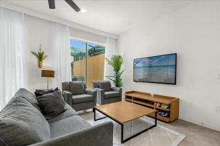 2 Bedrooms 25 Bathrooms Regal Oaks 2634 Cl - 2