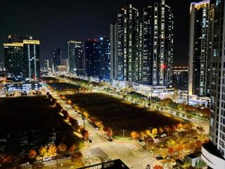 Cozy Stay #Songdo Dalbit Festival Park - 8