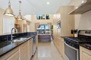 4 Bedroom 45 Bathroom Magic Village 3239 Ba - 1