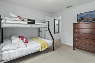 5 Bedrooms 4 Bathrooms Paradise Palms 8981 Cp - 2