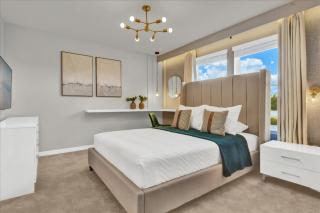 5 Bedrooms 4 Bathrooms Solterra 7291 Ol - 3