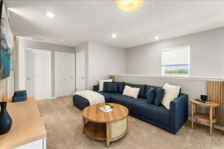 5 Bedrooms 45 Bathrooms Windsor Cay 16033Bw - 2