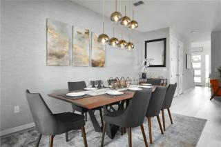 4 Bedroom 45 Bathroom Solara 1606 Cp - 2