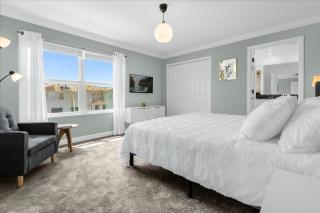 4 Bedrooms 3 Bathrooms Storey Lake 2625 Rt - 1