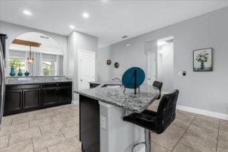 5 Bedrooms 4 Bathrooms Solterra 5357 Oa - 5