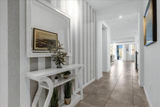 9 Bedrooms 6 Bathrooms Solara 8901 Cb - 2