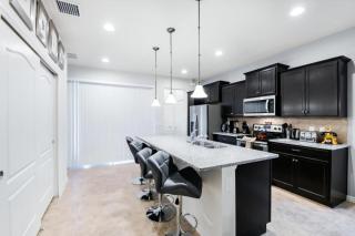 5 Bedrooms55 Bathroomswindsor Westside 1836Gd - 3