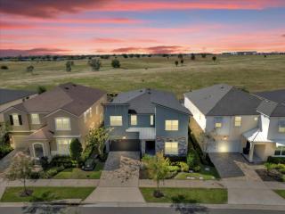 9 Bedroom 65 Bathroom Solara Resort 1580Np - 0