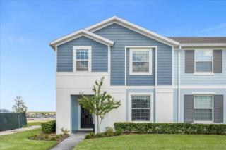 5 Bedrooms 45 Bathrooms Windsor Island 637 Jl - Davenport - 0