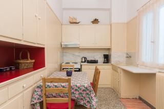 Aprtm With Courtyard Next To Philopappous Hill - Atenas - 1