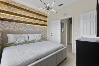 4 Bedrooms 3 Bathrooms Regal Palms 2725 Ca - 4