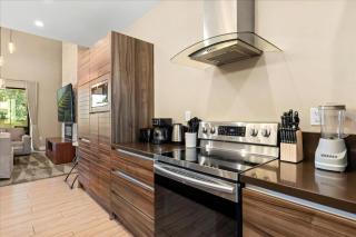 3 Bedrooms 35 Bathrooms Magic Village 7477 Bd - 5