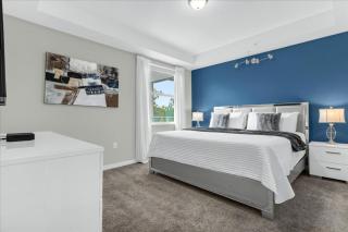 3 Bedrooms 2 Bathrooms Storey Lake 4751-201Ct - 4