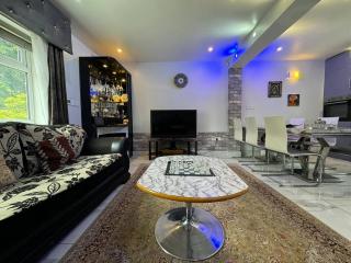 charming 3-bedroom house for - 0