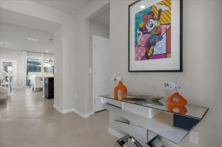 5 Bedrooms 45 Bathrooms Windsor Cay 1240Bi - 2