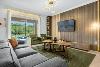 8 Bedroom 5 Bathroom Storey Lake 2992 Pl - 6