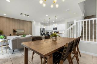 5 Bedrooms 45 Baths Windsor Westside 8924 Sa - 5