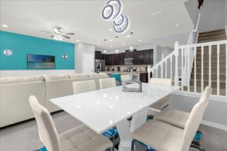 5 Bedroom 45 Baths Windsor Westside 2424 Td - 6