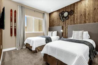 3 Bedrooms 35 Bathrooms Magic Village 7584 Bd - 3