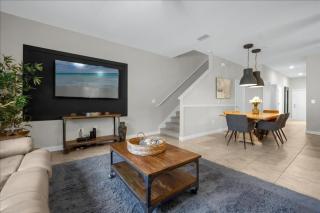 5 Bedrooms 4 Bathrooms Storey Lake 4899 Ct - 8